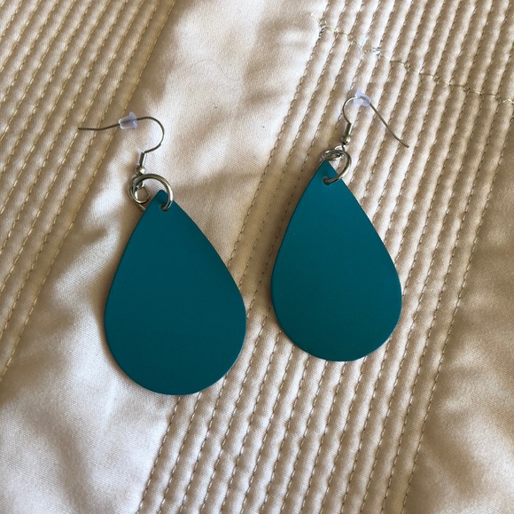 Jewelry - 🧡 3/$15 Teal blue leather earrings